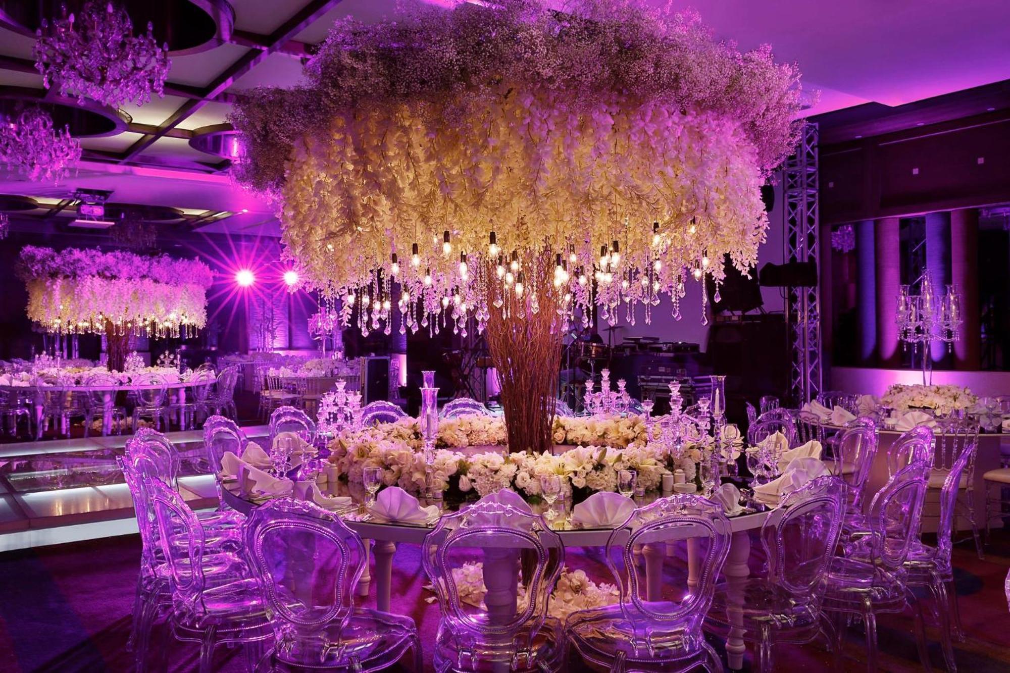 Crowne Plaza Amman By Ihg Hotel Exterior foto The interior of the ballroom at The Dorchester