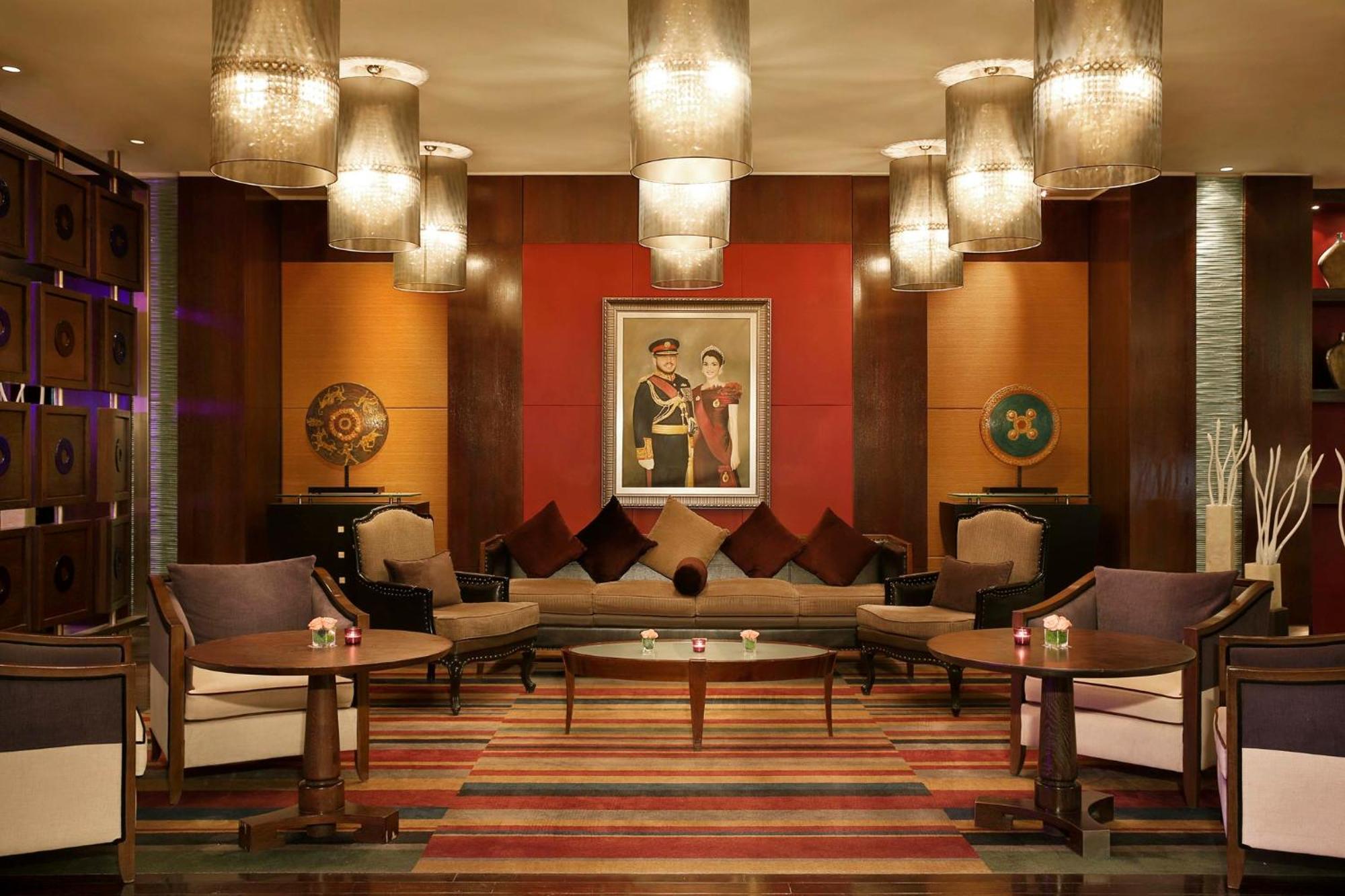 Crowne Plaza Amman By Ihg Hotel Exterior foto The lobby of the hotel