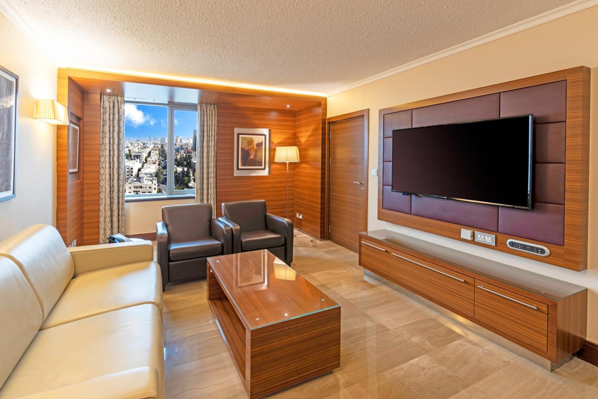 Crowne Plaza Amman By Ihg Hotel Exterior foto