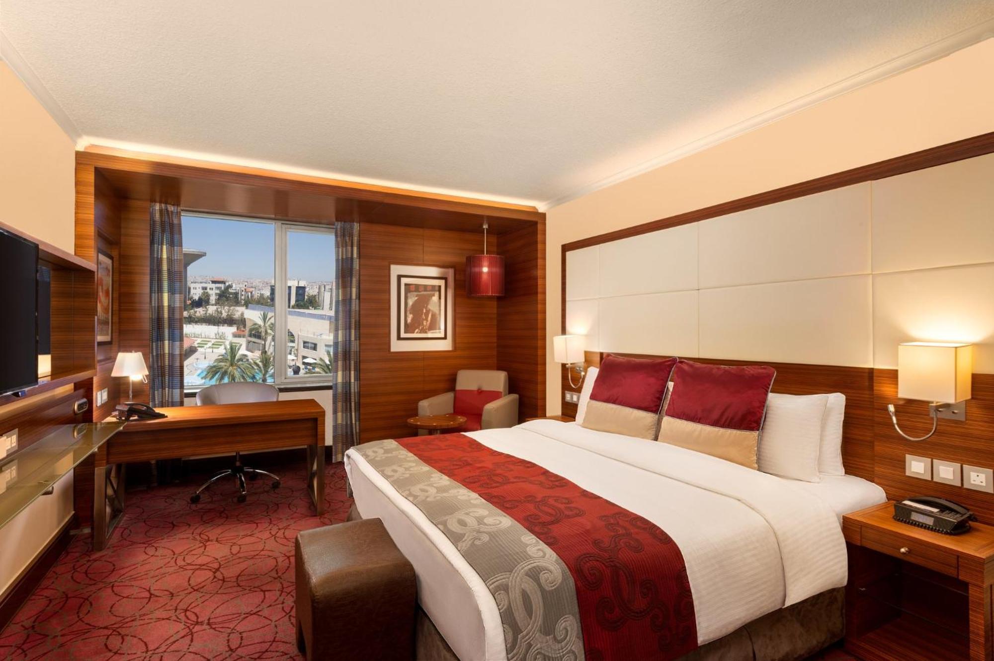 Crowne Plaza Amman By Ihg Hotel Exterior foto