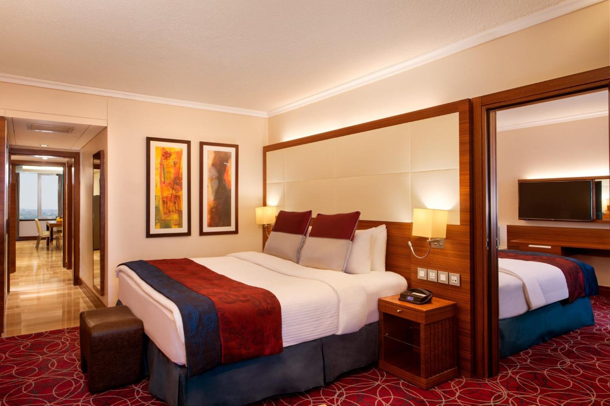 Crowne Plaza Amman By Ihg Hotel Exterior foto